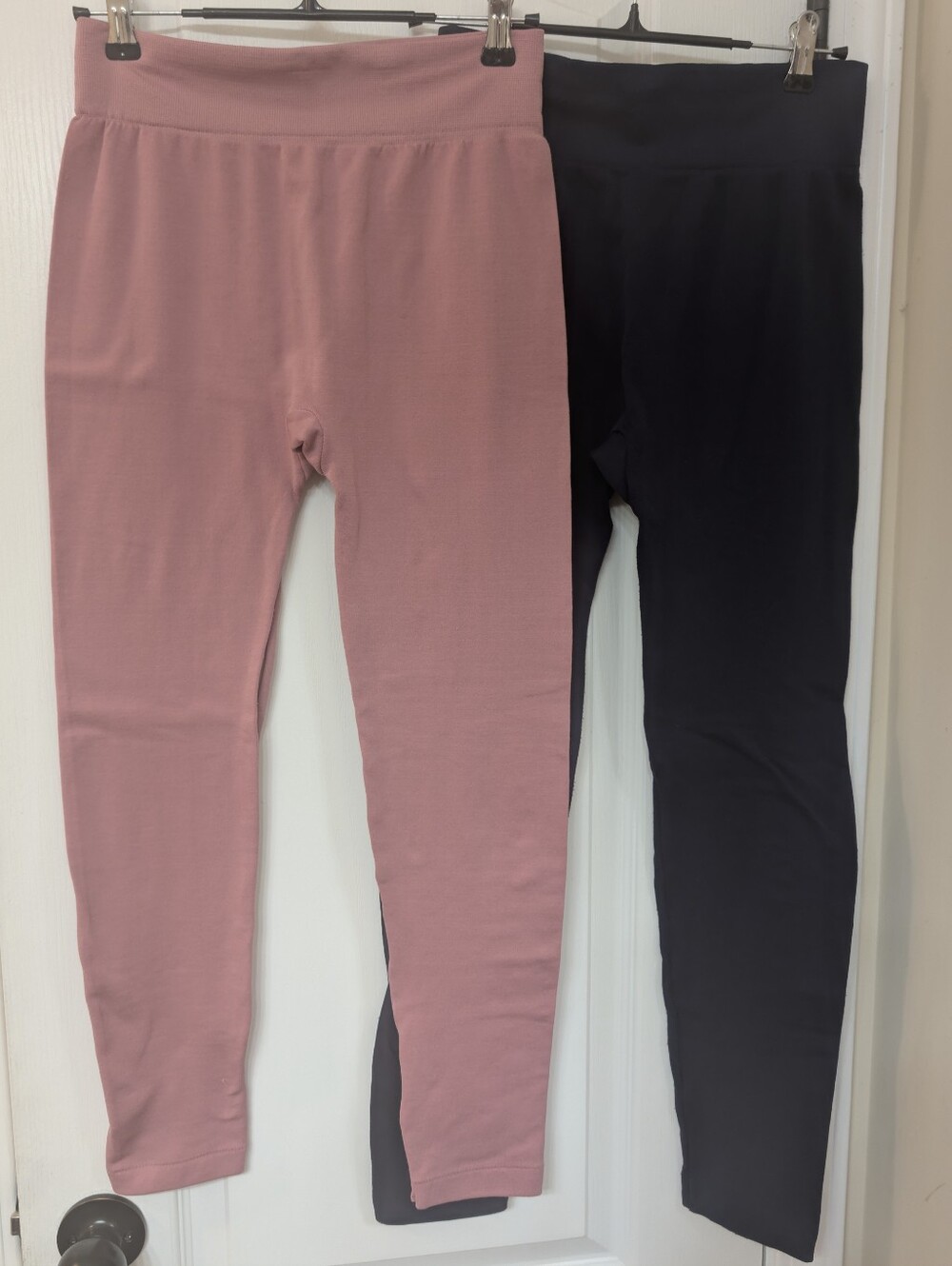 Leggings Bundle- 2 Seamless Leggings in Mauve Pink and Navy